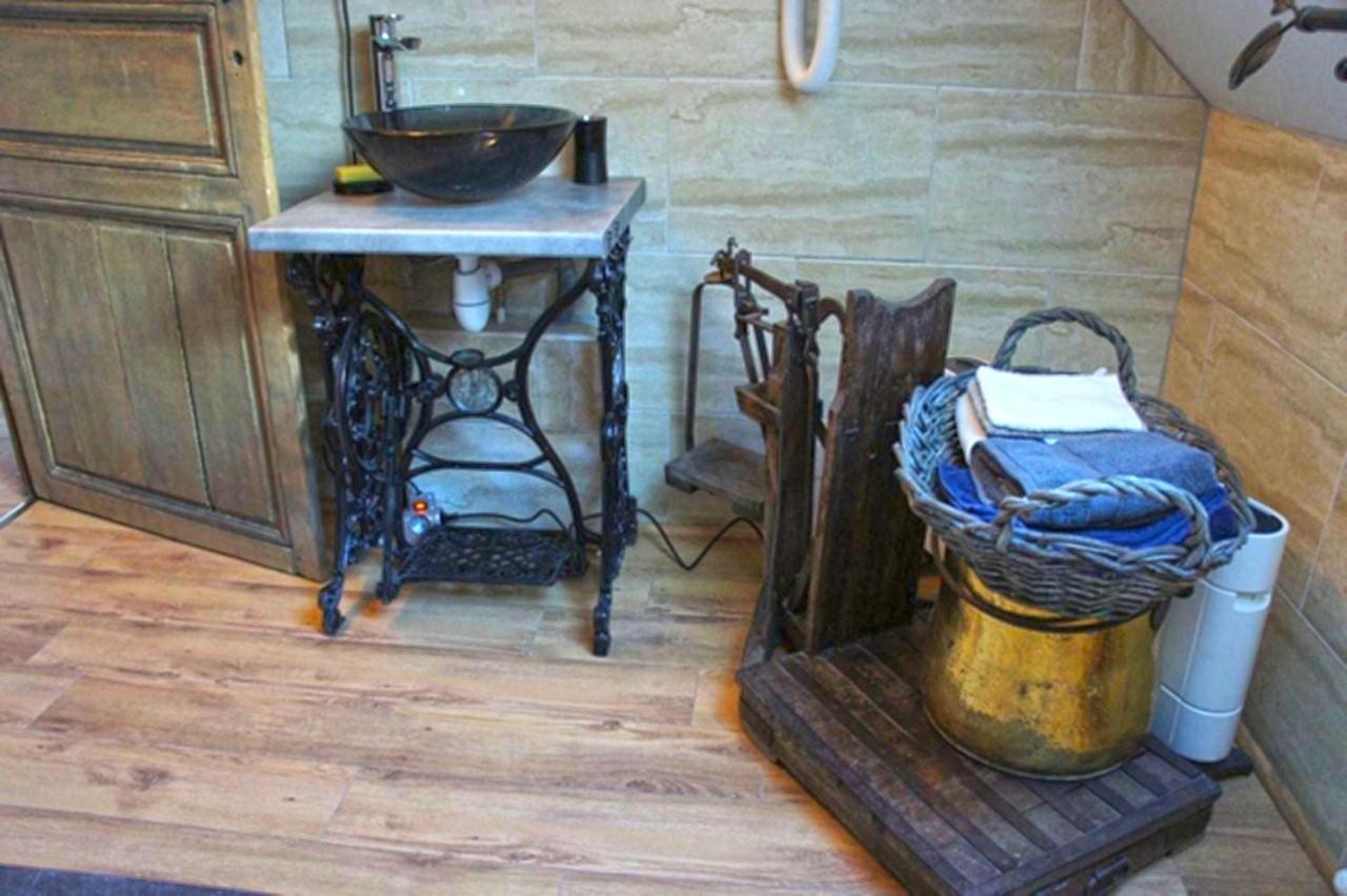 Aux Logis De La Solre Acomodação com café da manhã Ferrière-la-Petite Exterior foto