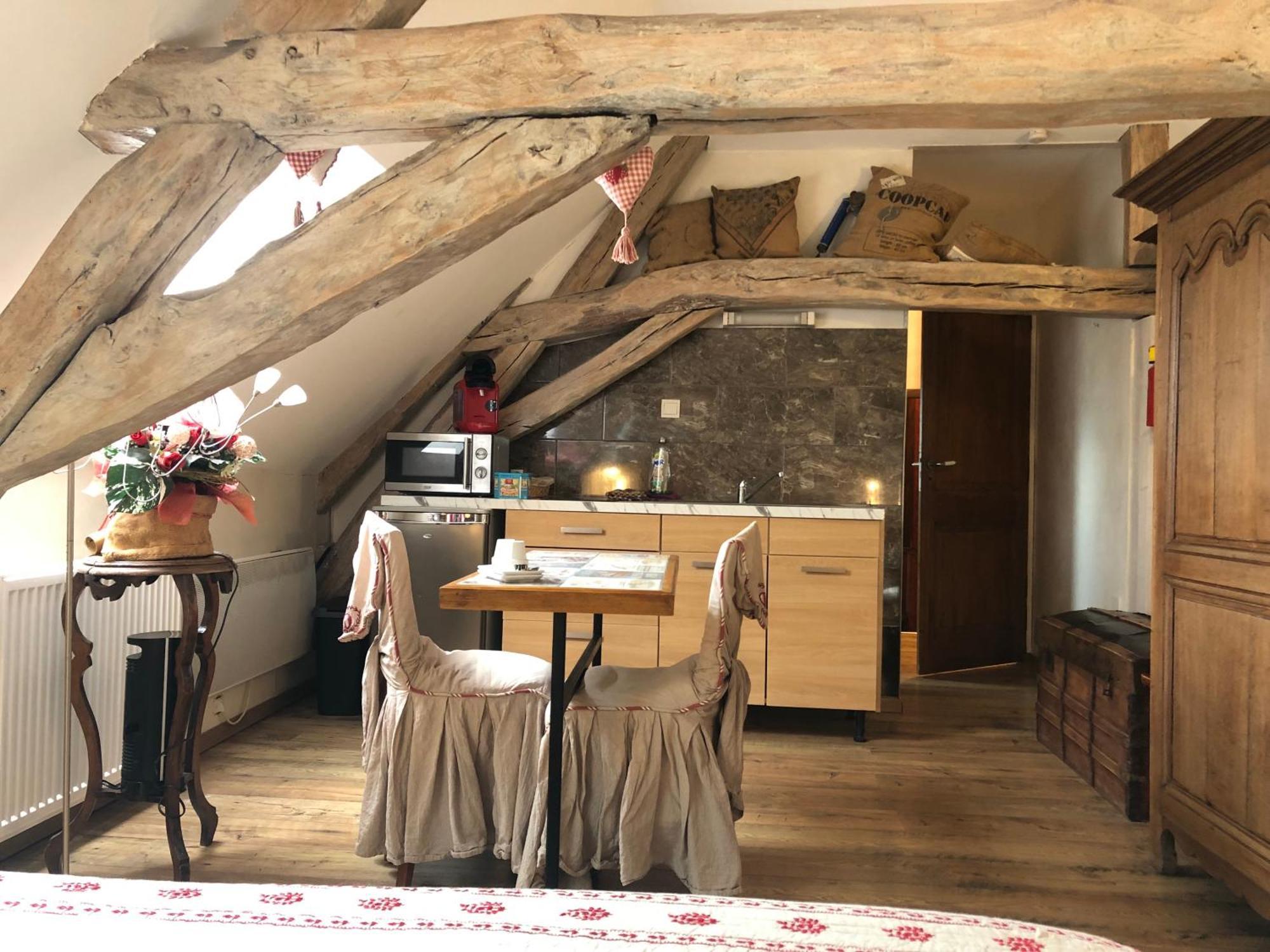 Aux Logis De La Solre Acomodação com café da manhã Ferrière-la-Petite Exterior foto