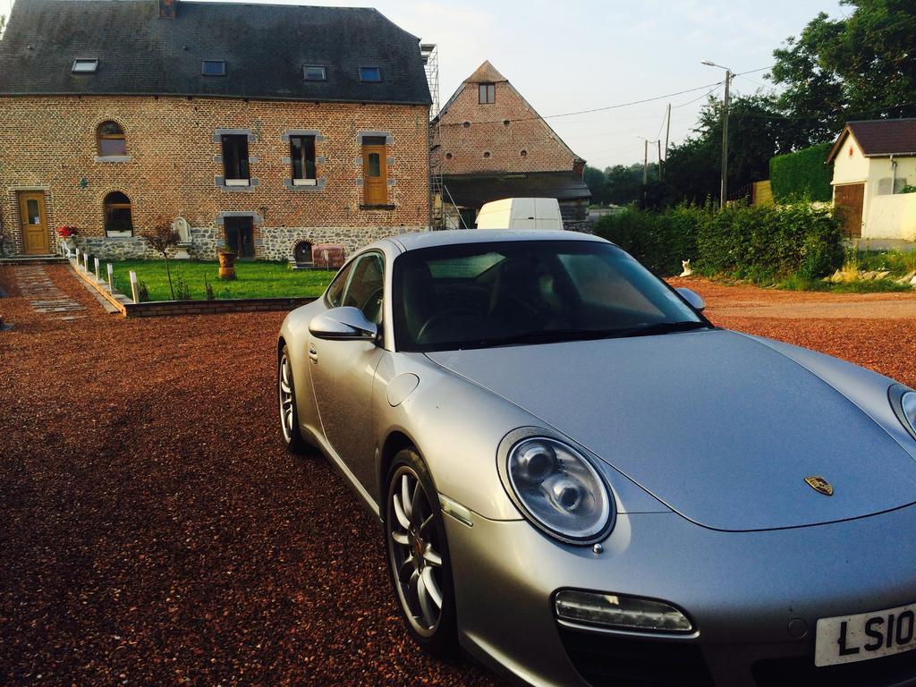 Aux Logis De La Solre Acomodação com café da manhã Ferrière-la-Petite Exterior foto